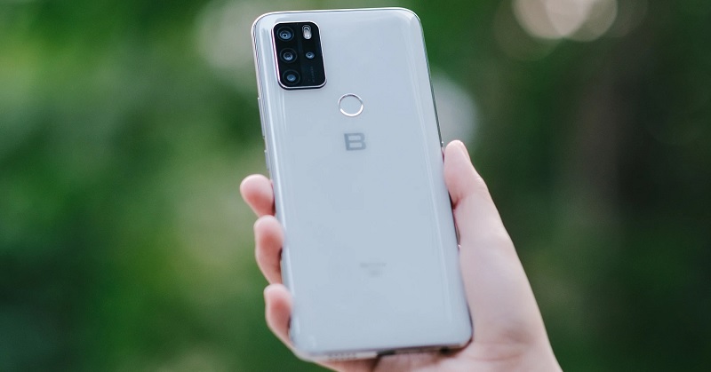 Trên tay Bphone A40