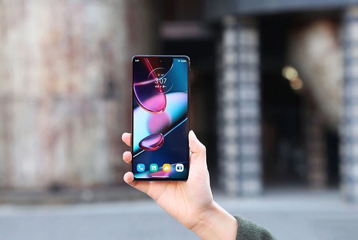 Màn hình này sở hữu tốc độ làm tươi lên tới 144Hz và tốc độ lấy mẫu cảm ứng cao nhất là 576Hz