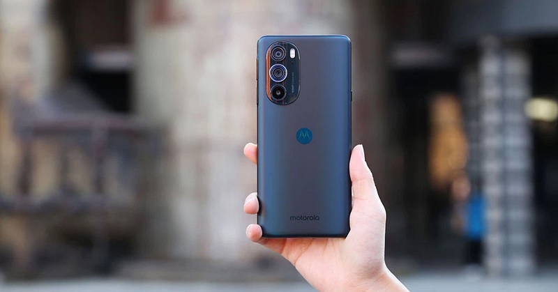 Trên tay Motorola Edge X30