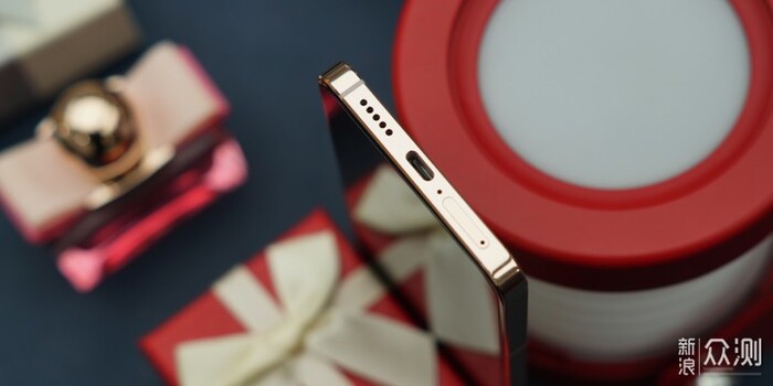 Jack cắm tai nghe được loại bỏ