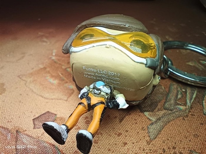 trên tay vivo S12 Pro