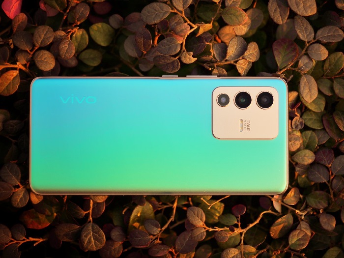 trên tay vivo S12 Pro