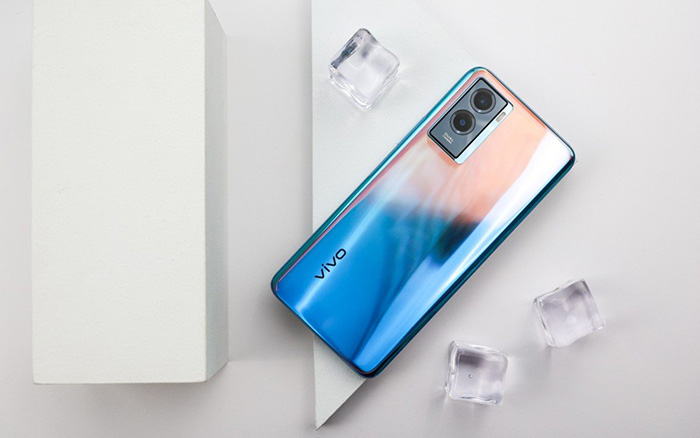 Vivo Y55s 5G phiên bản màu xanh đẹp mắt