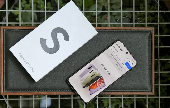 Galaxy S21 FE 5G là mẫu smartphone có nhiều ưu điểm và nổi bật trong phân khúc giá bán