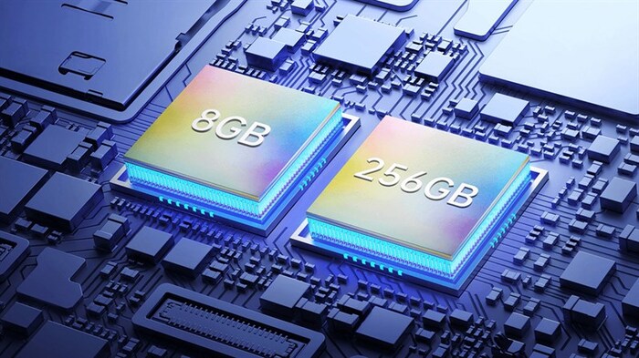 RAM và dung lượng lưu trữ thoải mái