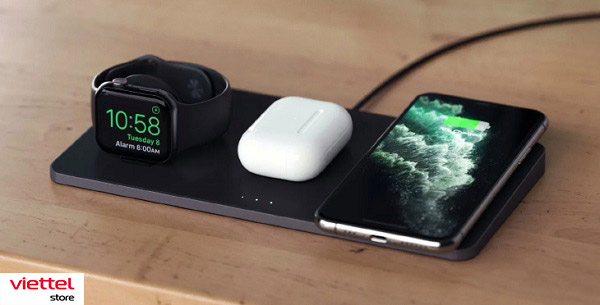 Tai nghe AirPods đi kèm hộp sạc không dây