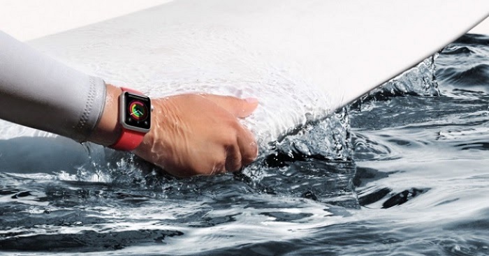 Apple Watch bị ngấm nước khiến sạc không lên nguồn