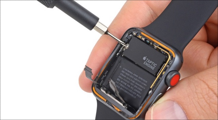 Kiểm tra pin của Apple Watch