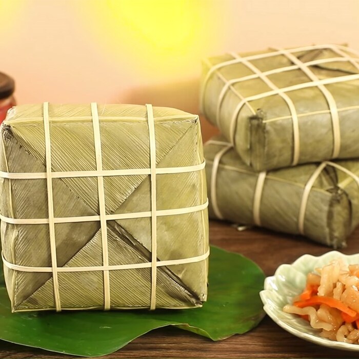 Cách làm bánh chưng hải sản ngon lạ miệng