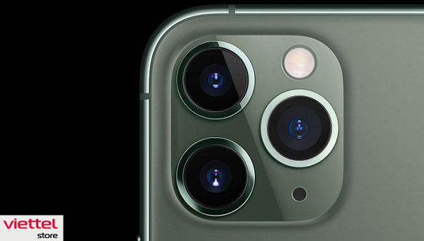 Chi tiết ống kính smartphone thường dễ bị bám bẩn, cần vệ sinh thường xuyên