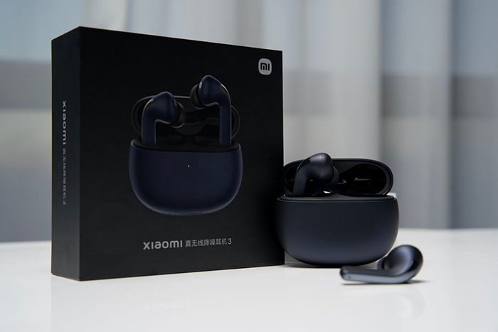 Tai nghe phiên bản màu đen