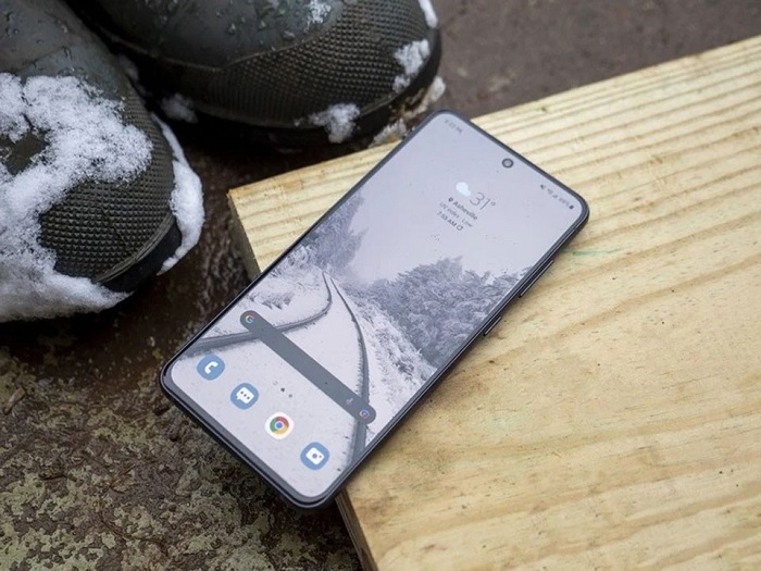 Galaxy S21 FE có tần số làm tươi cao 120Hz chỉ xuất hiện trên dòng iPhone 13