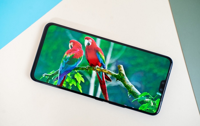 Máy được trang bị màn hình 90Hz