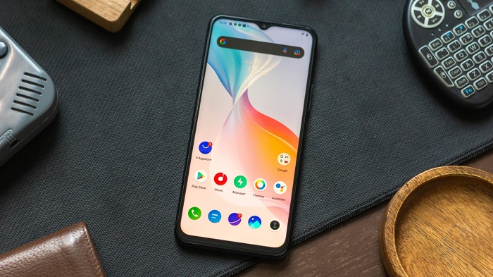 Y33s nổi bật với thiết kế màn hình giọt nước