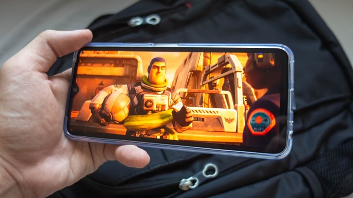 Màn hình cung cấp hình ảnh sắc nét