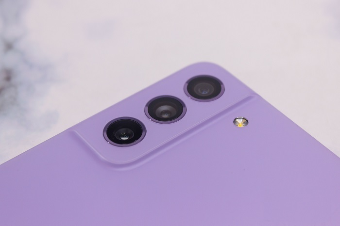 Cụm camera chuyên nghiệp với khả năng bắt khoảnh khắc siêu đẳng cấp