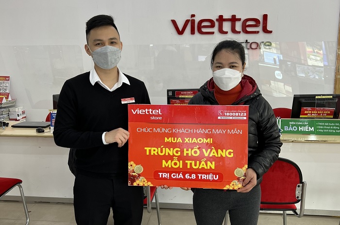 Khách hàng trúng Hổ vàng khi mua sản phẩm Xiaomi