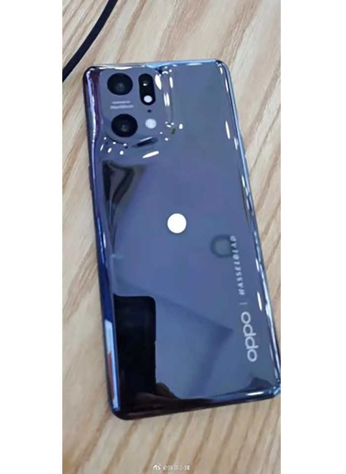 thiết kế mặt sau của Oppo Find X5 Pro