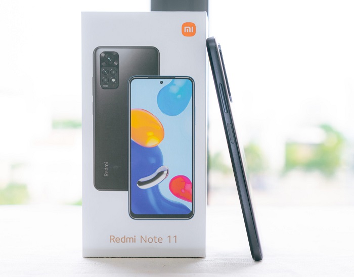 trên tay Redmi Note 11