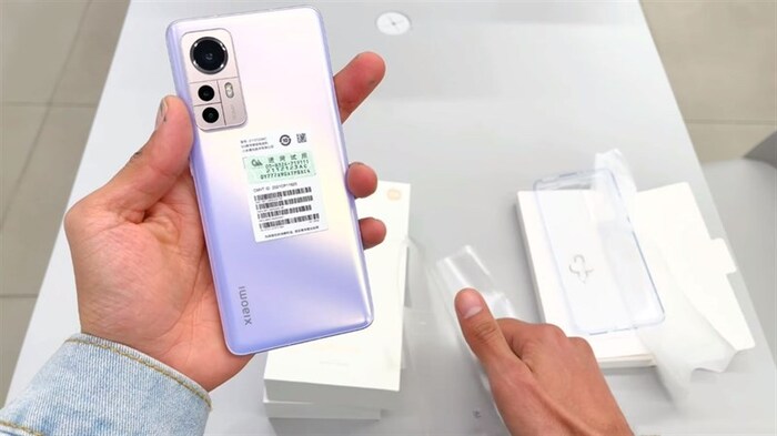 Các phụ kiện đi kèm