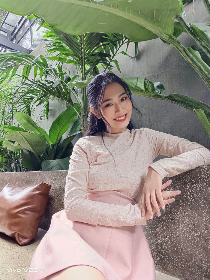 trên tay vivo V23 5G