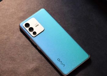 Trên tay Vivo V23 Pro