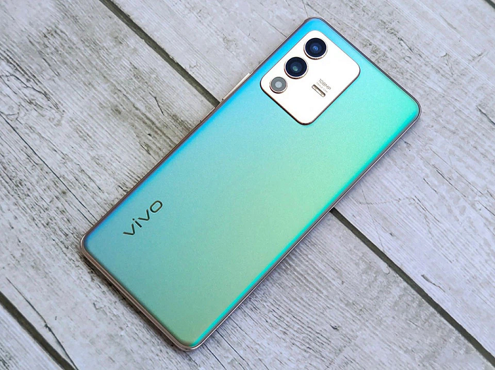 Trên tay Vivo V23 Pro