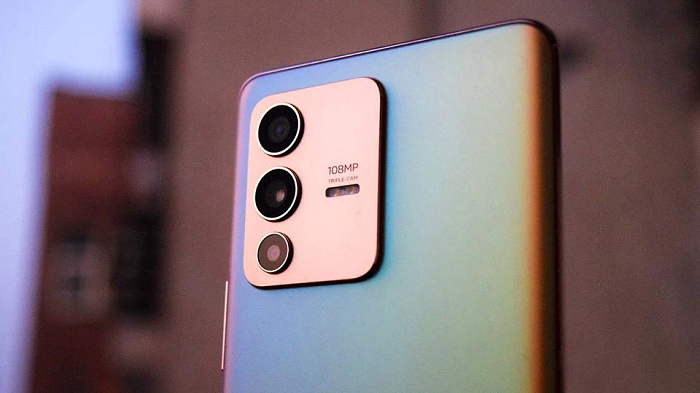 Cụm camera sau cũng có chất lượng khá tốt trong tầm giá