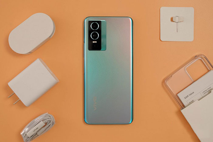 Máy được trang bị đầy đủ phụ kiện