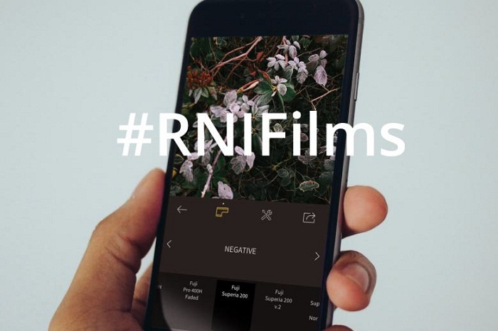 Đây là ứng dụng chụp ảnh màu Film độc quyền trên iOS cho đến thời điểm hiện tại