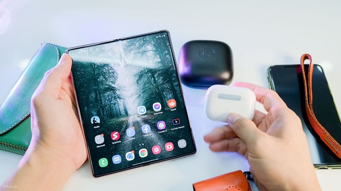 Kết nối tai nghe AirPods với thiết bị Android