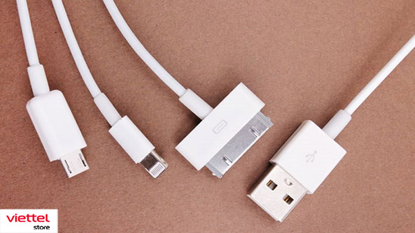 Cáp sạc điện thoại là một trong những phụ kiện cần thiết