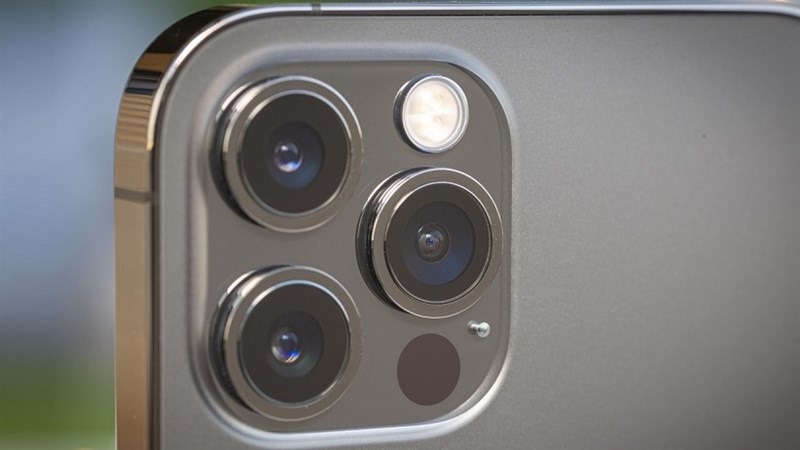 Camera tele có tác dụng gì? Đánh giá camera tele trên iPhone