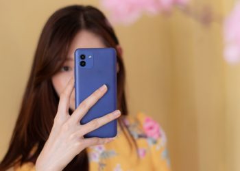Galaxy A03 – Chiến binh săn sale bền bỉ với dung lượng pin khủng lên tới 5.000mAh