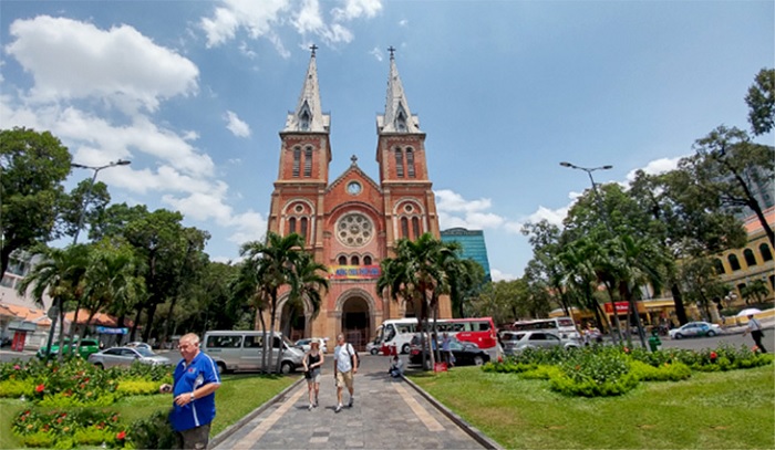 Camera góc rộng (Wide lens) chụp ảnh bao quát hơn