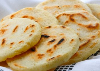 Hướng dẫn cách làm bánh bằng bột bắp ngon miệng, dễ làm