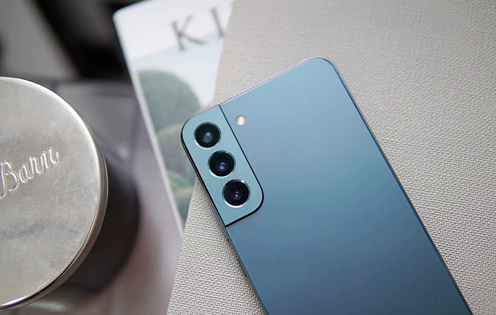 Hệ thống camera sau trên Galaxy S22+