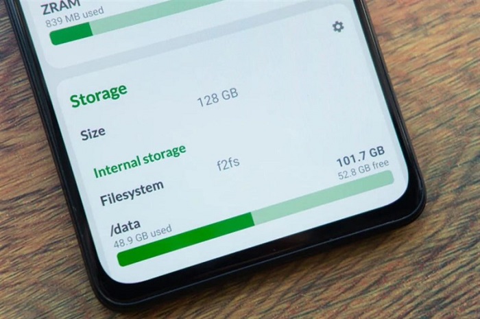 Phiên bản 128GB có bộ nhớ khả dụng 101.66GB