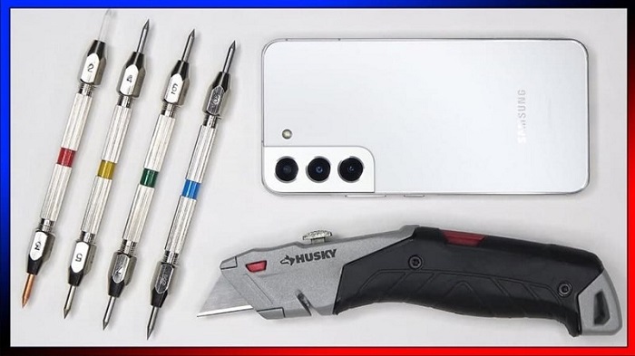 Kiểm tra độ bền của Galaxy S22 với 3 bài test khắc nghiệt