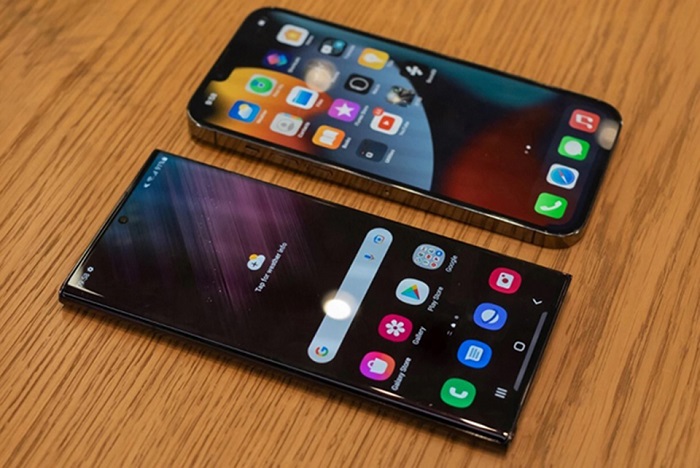 Khi chơi các tựa game đồ họa nặng, iPhone 13 Pro Max tỏ ra nhỉnh hơn so với S22 Ultra