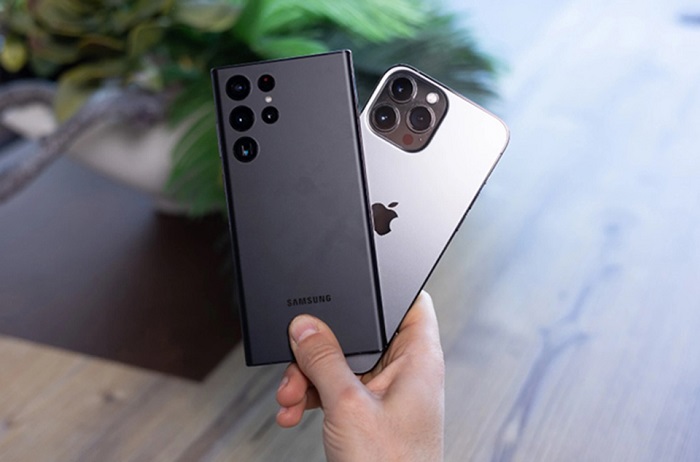 S22 Ultra có dung lượng pin lớn và công suất sạc nhanh cao hơn iPhone 13 Pro Max