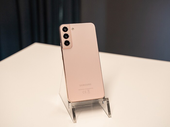 Galaxy S22 sở hữu viên pin với dung lượng lớn hơn 