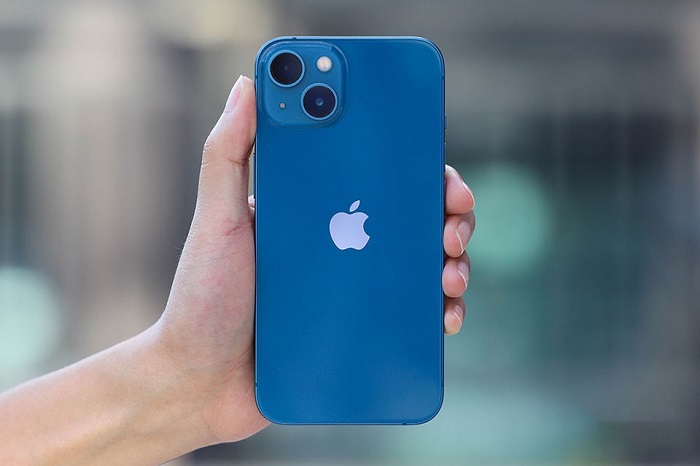 Cụm camera kép trên iPhone 13 có độ phân giải giống như thế hệ trước