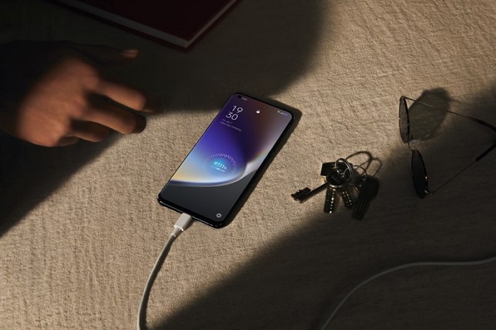 Find X5 series sử dụng màn hình đục lỗ