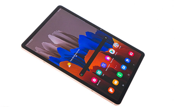 Galaxy Tab S8 không có quá nhiều sự thay đổi về thiết kế so với phiên bản cũ