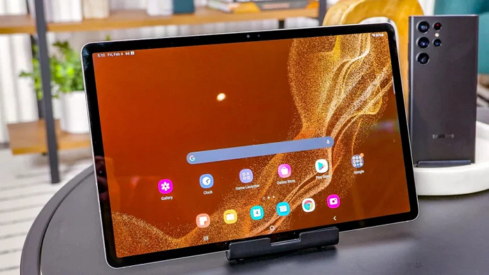 Tab S8 là sản phẩm đầu tiên sở hữu LumaFusion cho phép dựng phim cực chuyên nghiệp