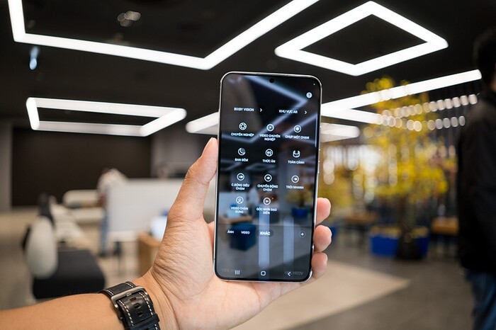 Có nhiều tính năng hỗ trợ trên máy