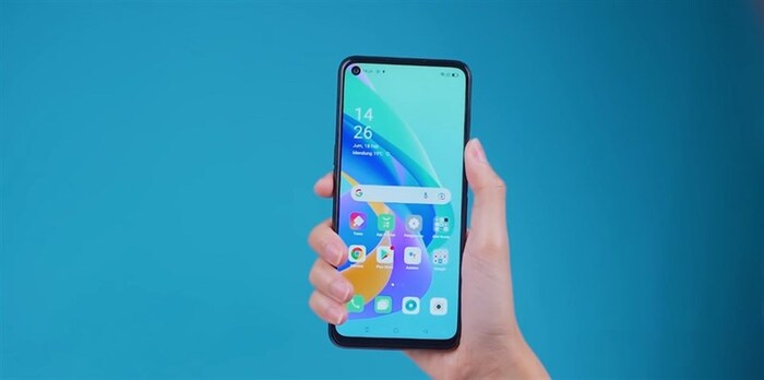 Viền khung kết hợp với gam màu trông mạnh mẽ