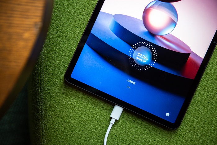 Máy vẫn sử dụng giao diện ColorOS for Pad và được tuỳ biến trên hệ điều hành Android 11