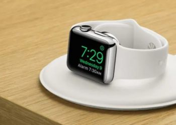 Apple Watch sạc bị nóng